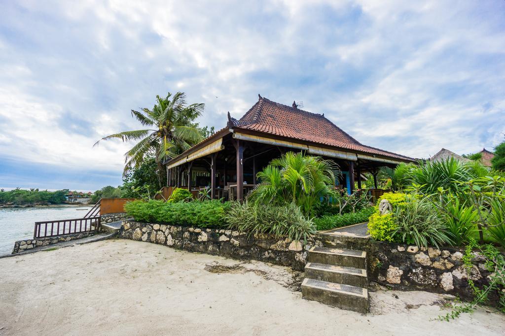 Laguna Reef Huts Нуса-Лембонган Экстерьер фото
